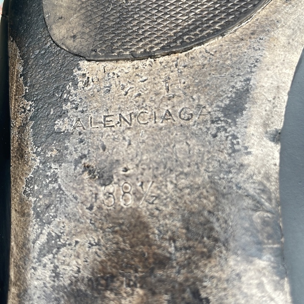Balenciaga Black Leather Open-Toe Flats - Picture 6 of 10